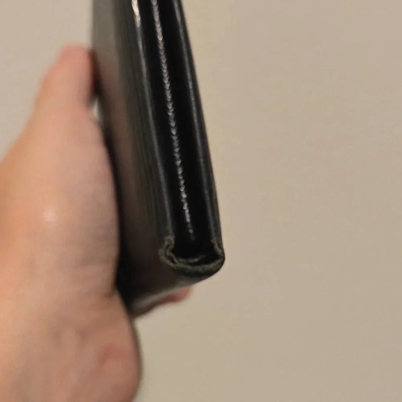 Louis Vuitton Epi Leather Bifold with change pocket (black) - Picture 11 of 12